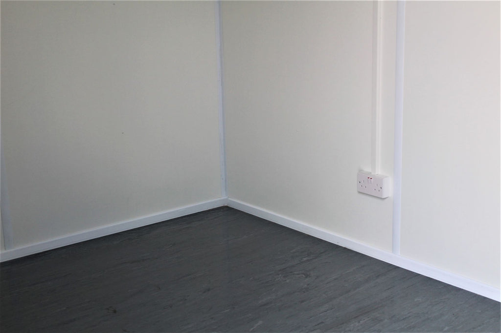 Contentor de escritório de 6 metros com 2 janelas (Ref:CB20-008)